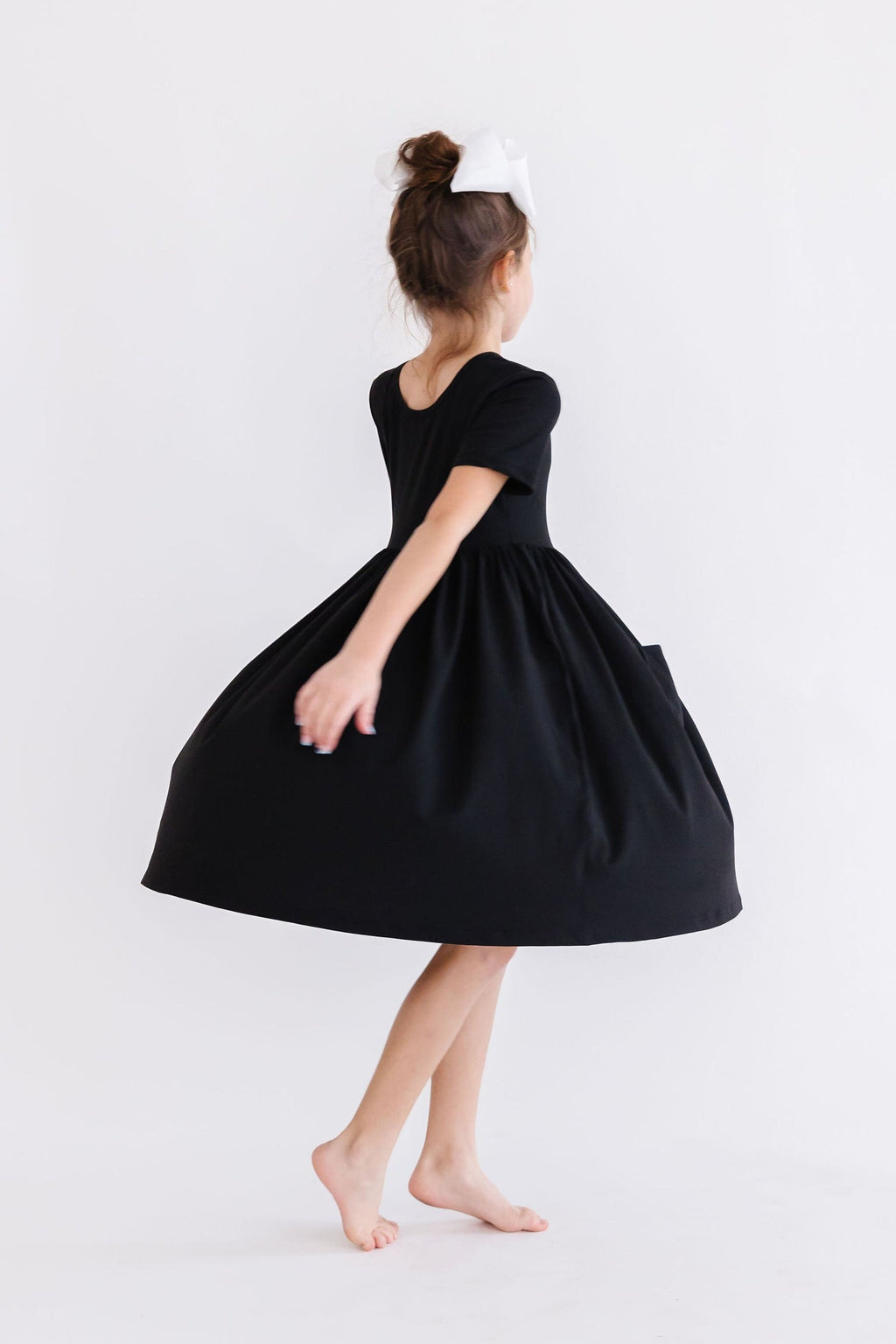 Mila & Rose ® Black S/S Pocket Twirl Dress — detail close-up