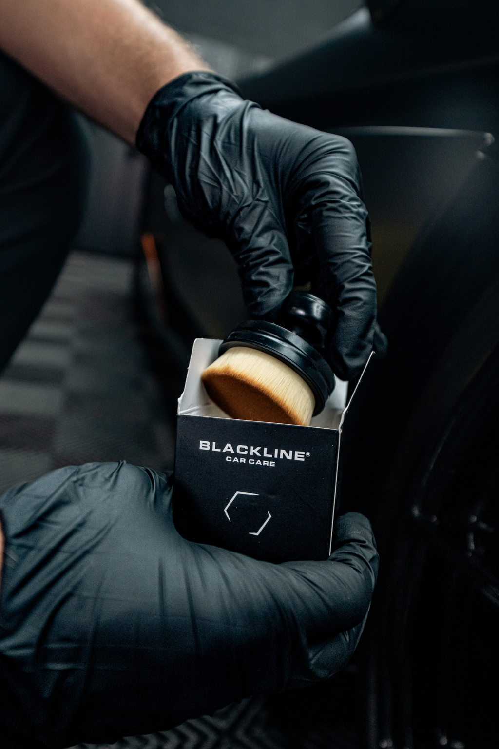 BLACKLINE® TIRE SHINE APPLICATOR BRUSH – Blackline Car Care, view 3