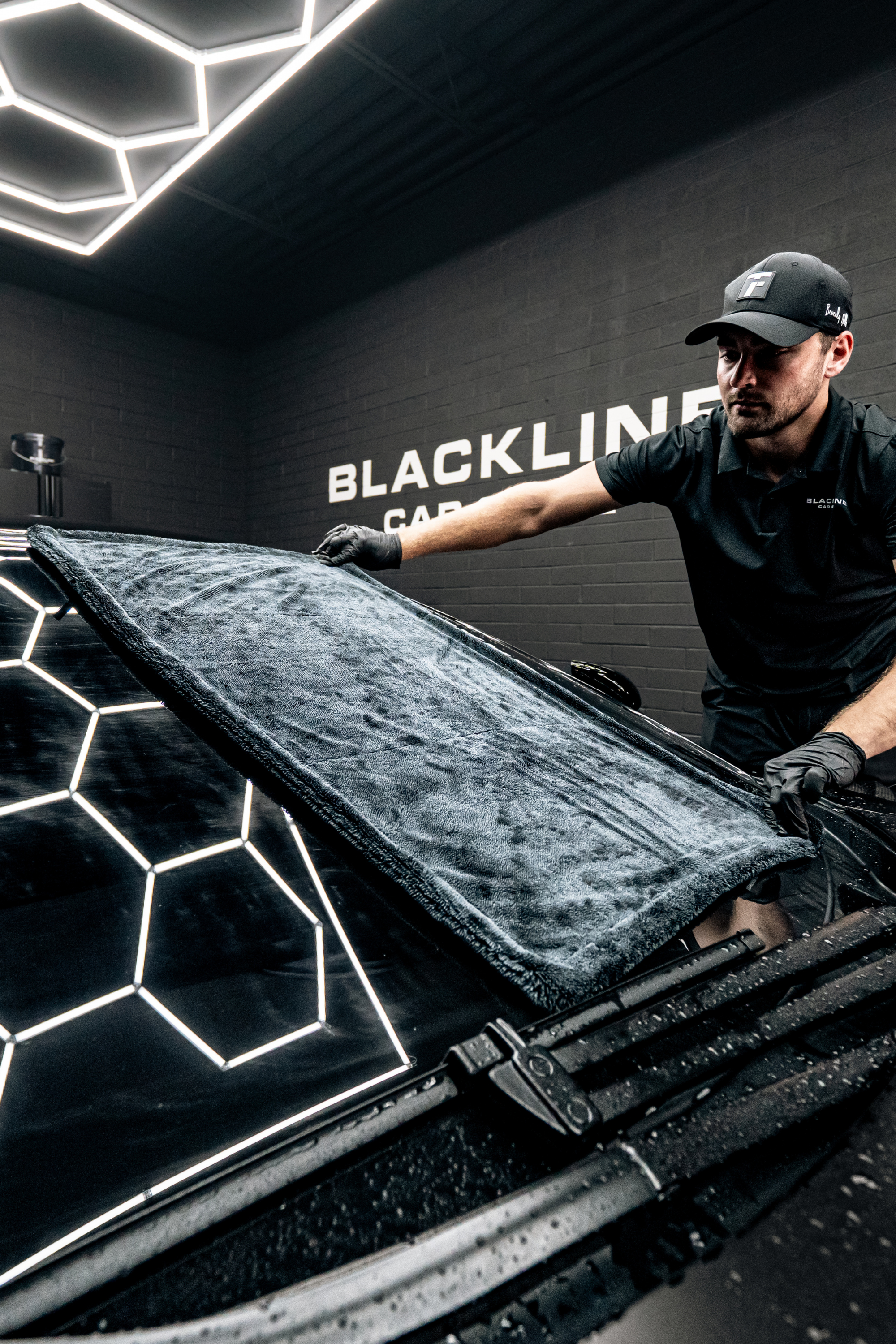 BLACKLINE® TWISTED-LOOP DRYING TOWEL – Blackline Car Care, view 3