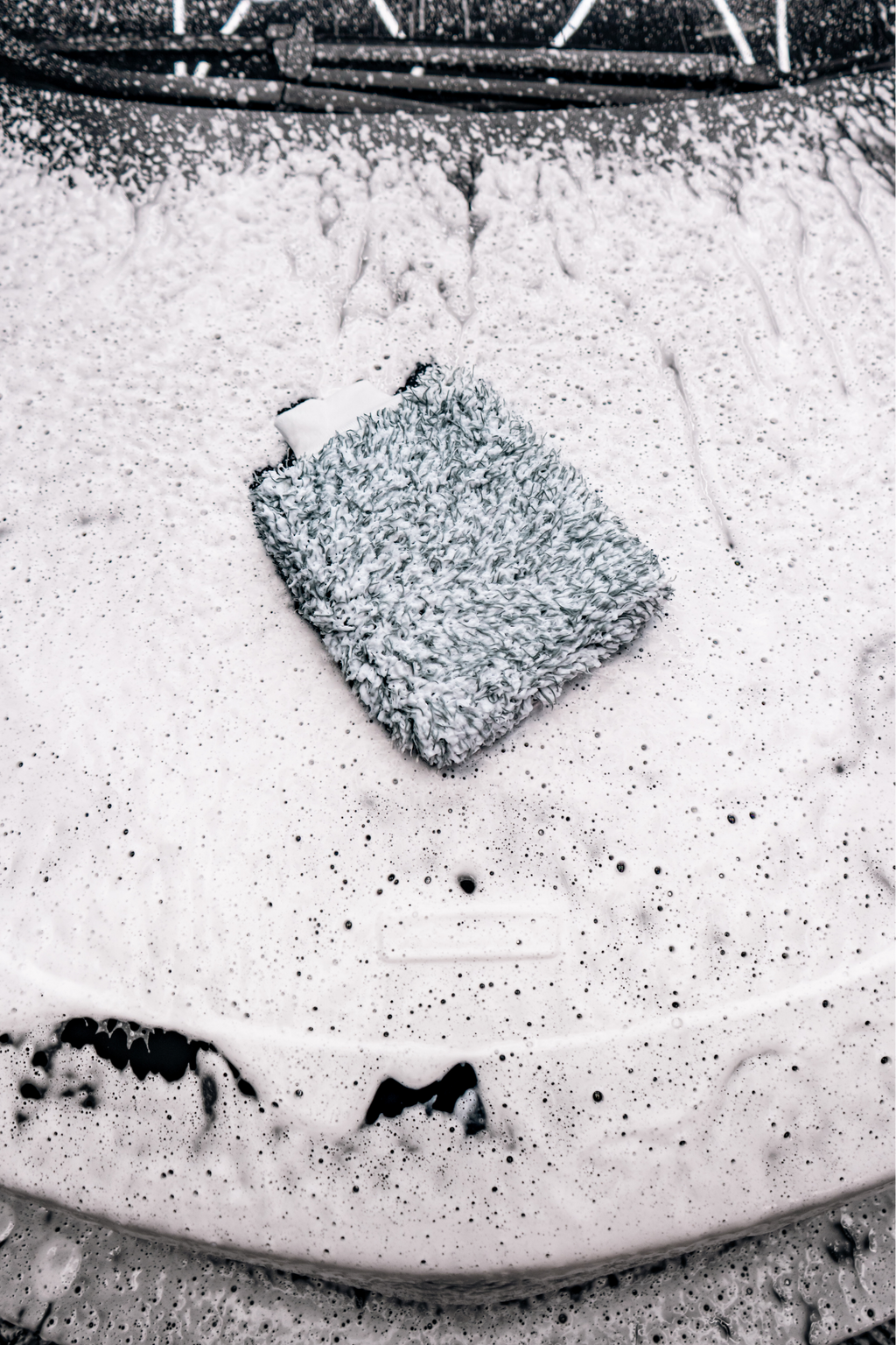 BLACKLINE® MICROFIBER WASH MITT – Blackline Car Care, view 2