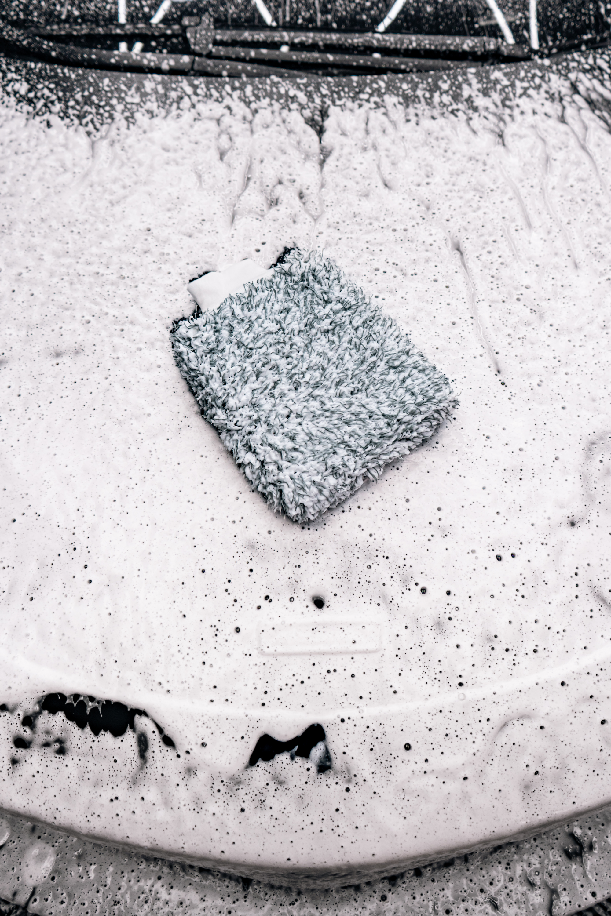 BLACKLINE® MICROFIBER WASH MITT – Blackline Car Care, view 2