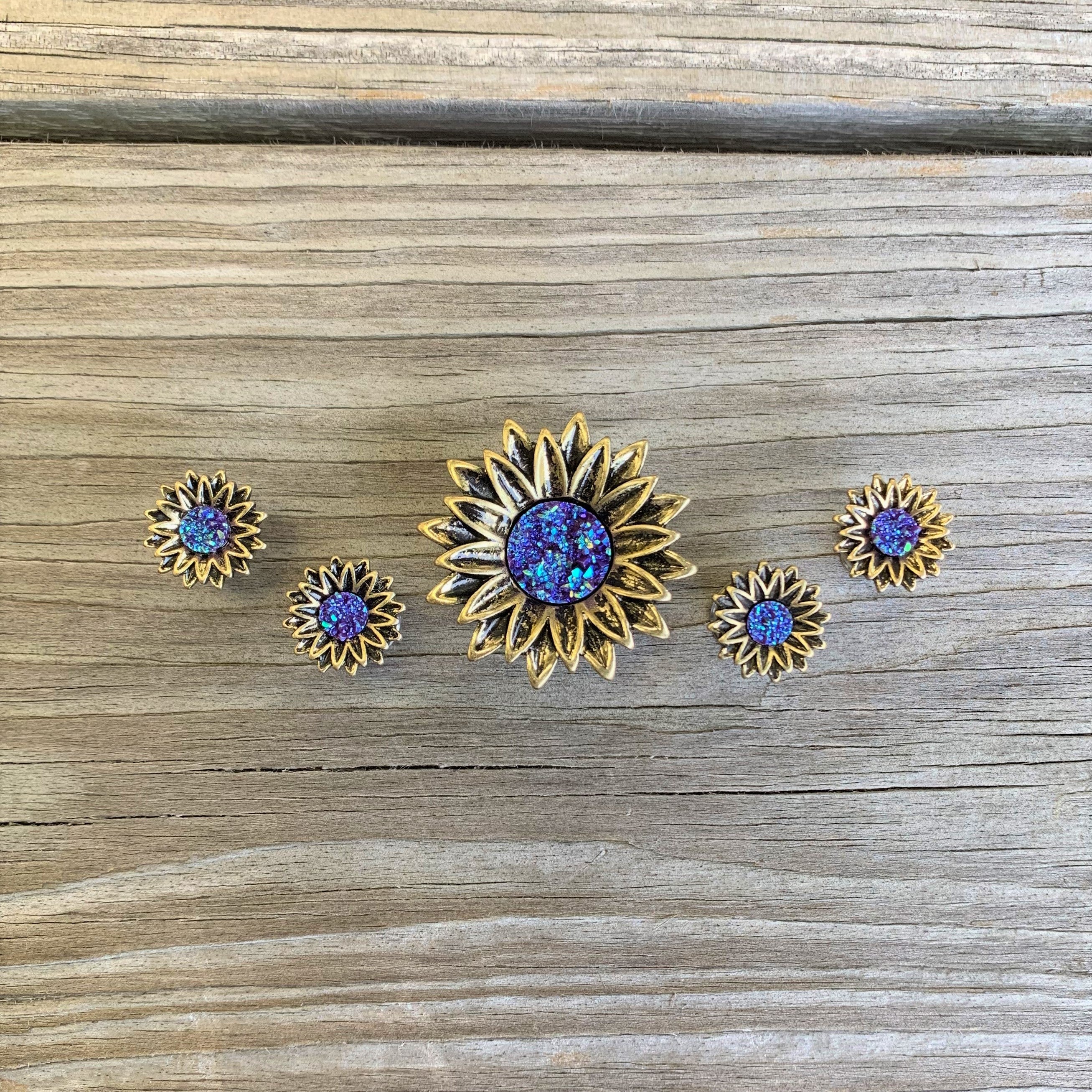 BodyCandy Blue Faux Druzy Sunburst Flower Double Flare Plug Set 2G to 1" — side view