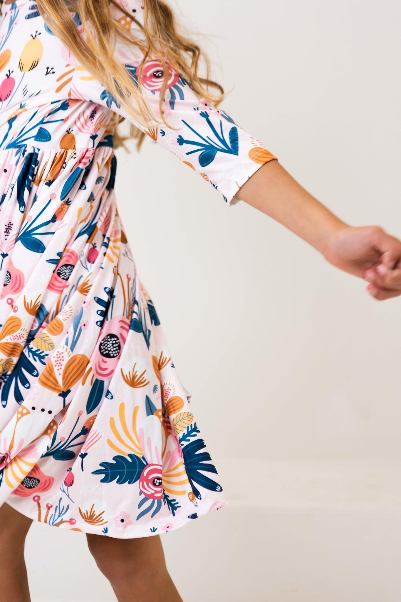 Mila & Rose ® Blush Peony 3/4 Sleeve Pocket Twirl Dress — size reference