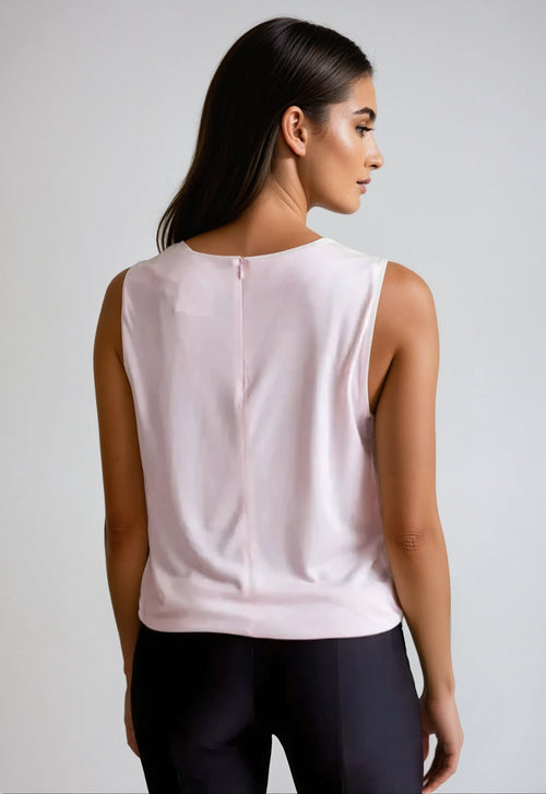 Buki Boss (Babe) T-Shirt - Pink — detail close-up