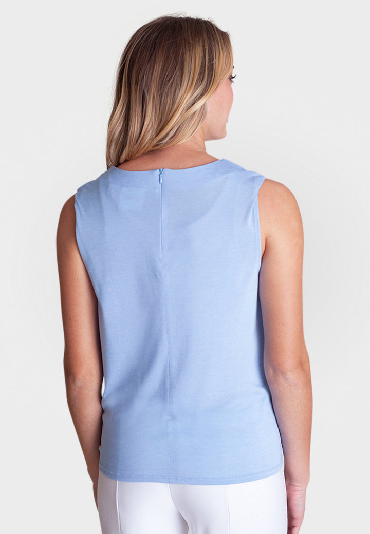 Buki Boss (Babe) Tech Tee - Blue — detail close-up