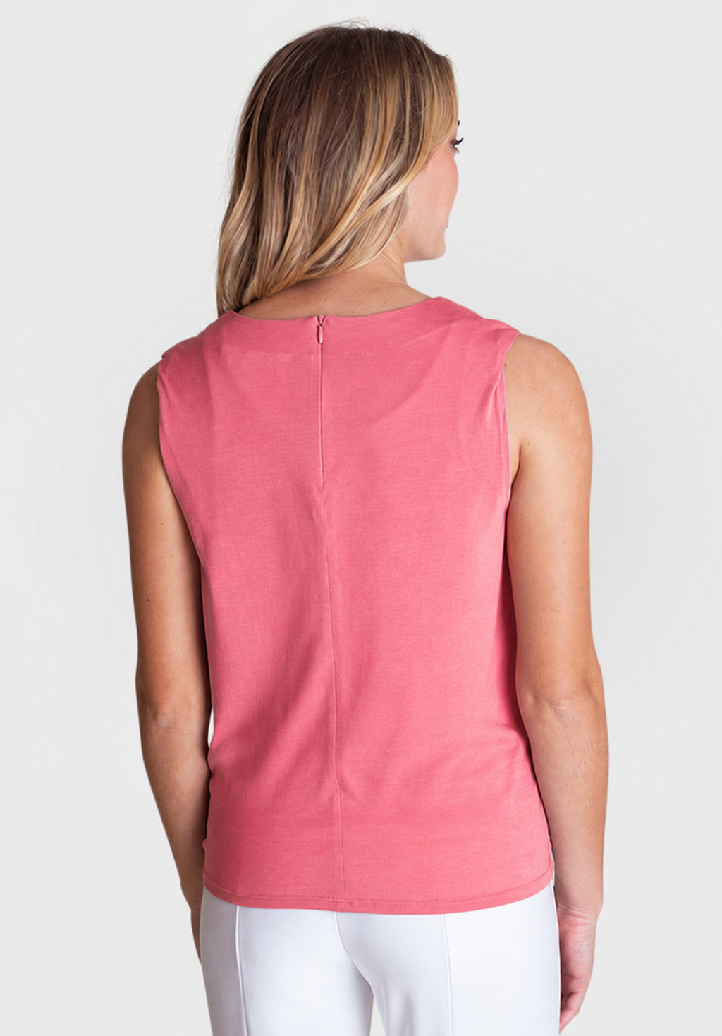 Buki Boss (Babe) T-Shirt - Redwood — detail close-up