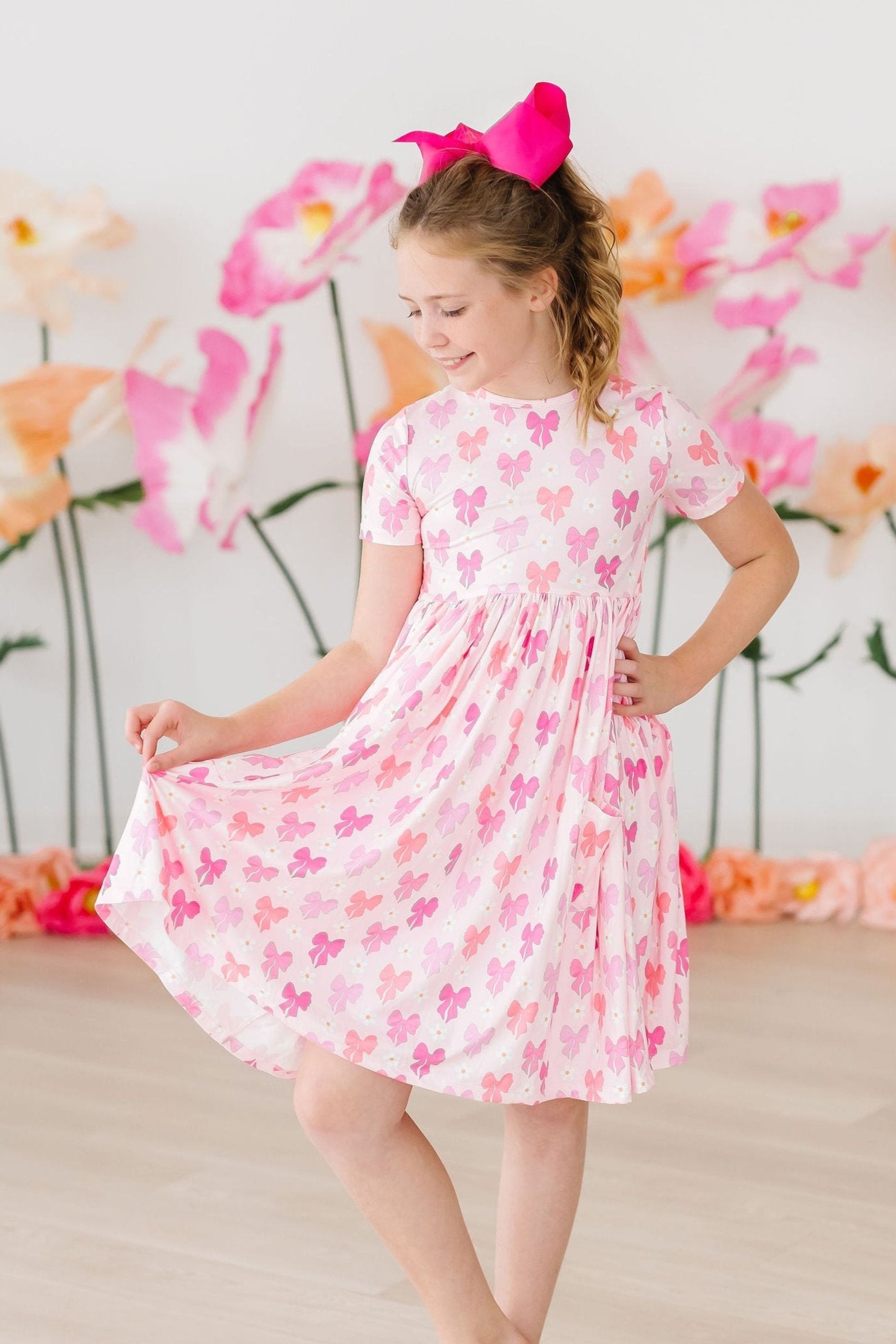 Mila & Rose ® Bow Beauty S/S Pocket Twirl Dress — detail close-up