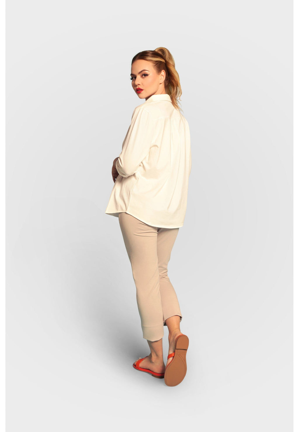 Buki Buki Cinqo Single Shot Shirt - White — side view