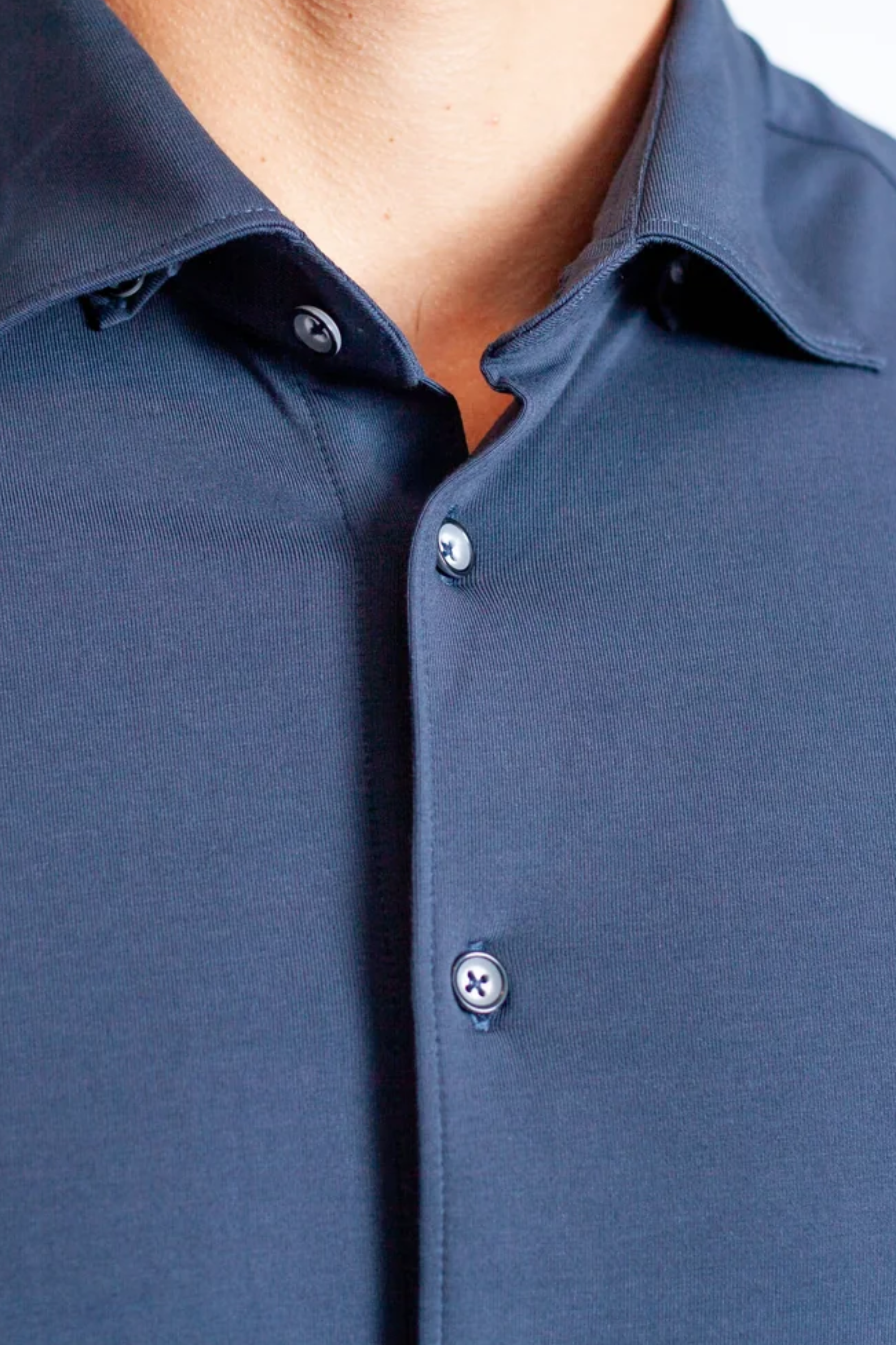 Buki Buki Cinqo 'Single Shot' Short Sleeve Shirt - Blue Night — detail close-up