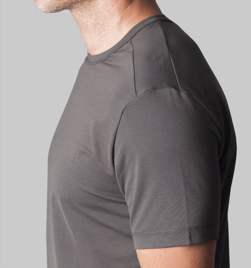 Buki Cinqo Tech Tee - Raven — view 2