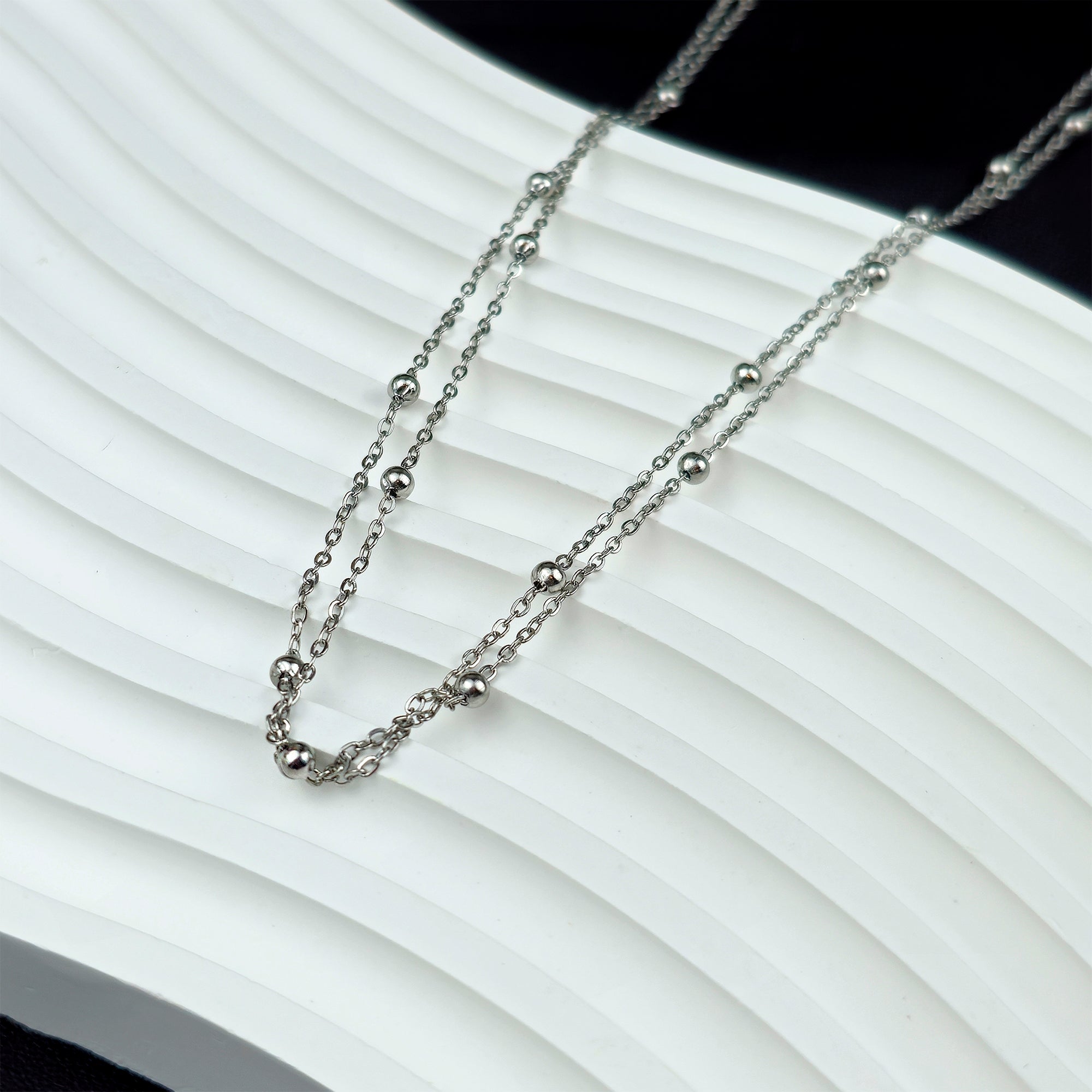 BodyCandy Stainless Steel Ball Station Necklace Satellite Chain Double Necklace — detail close-up