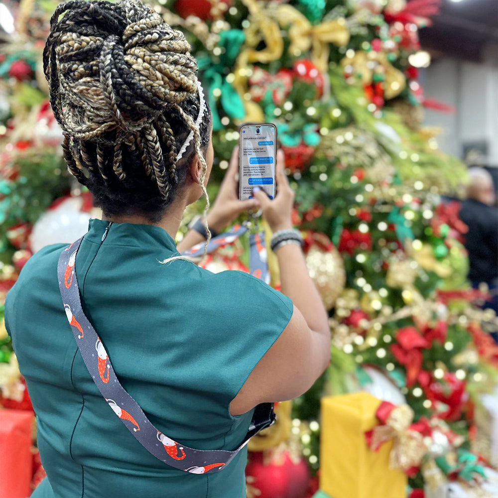 SaveTheGirls Clip & Go Strap Christmas — side view