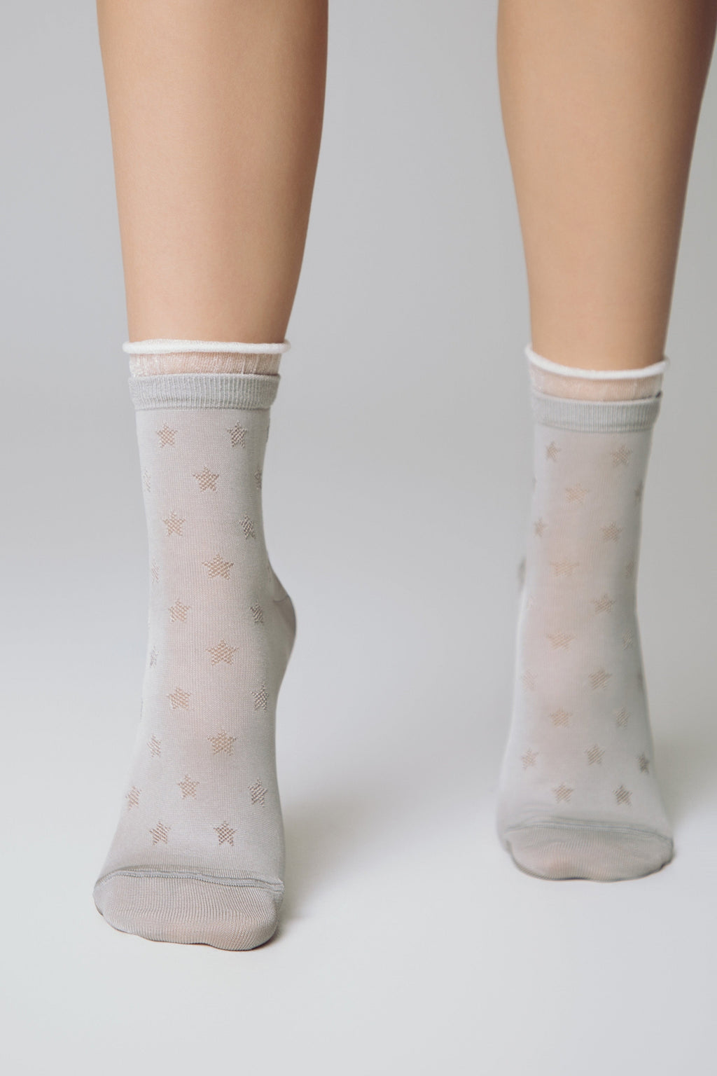 TheRanok.com Conte Socks Classic - 491 Decorative Transparent Mesh — detail close-up