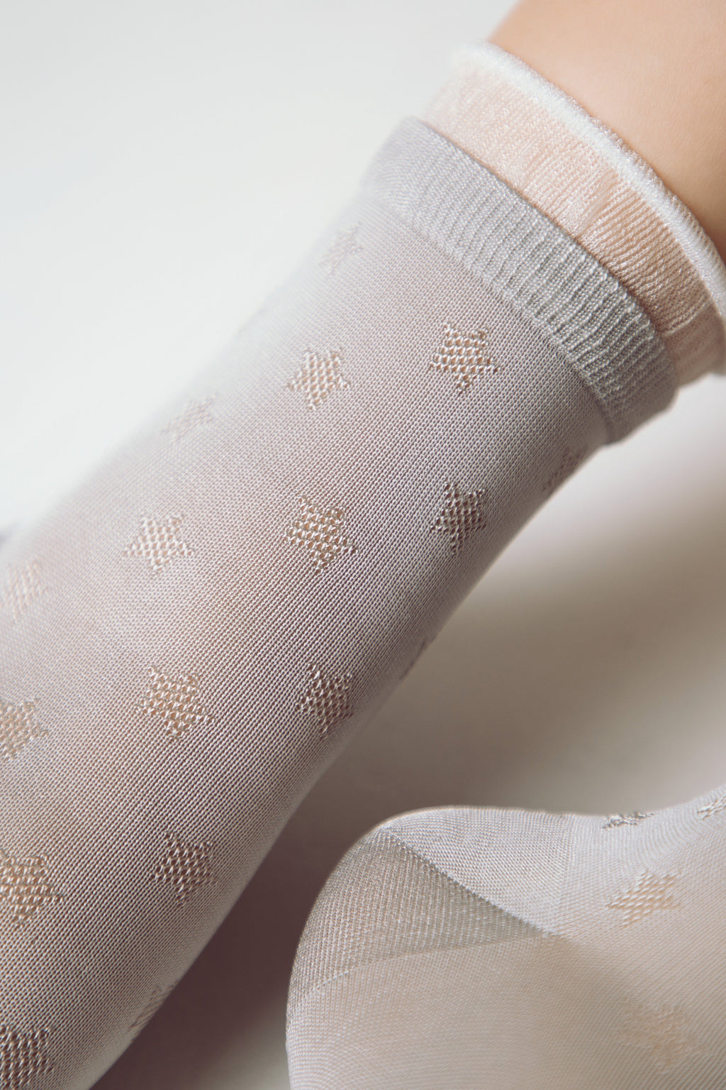TheRanok.com Conte Socks Classic - 491 Decorative Transparent Mesh — alternative angle
