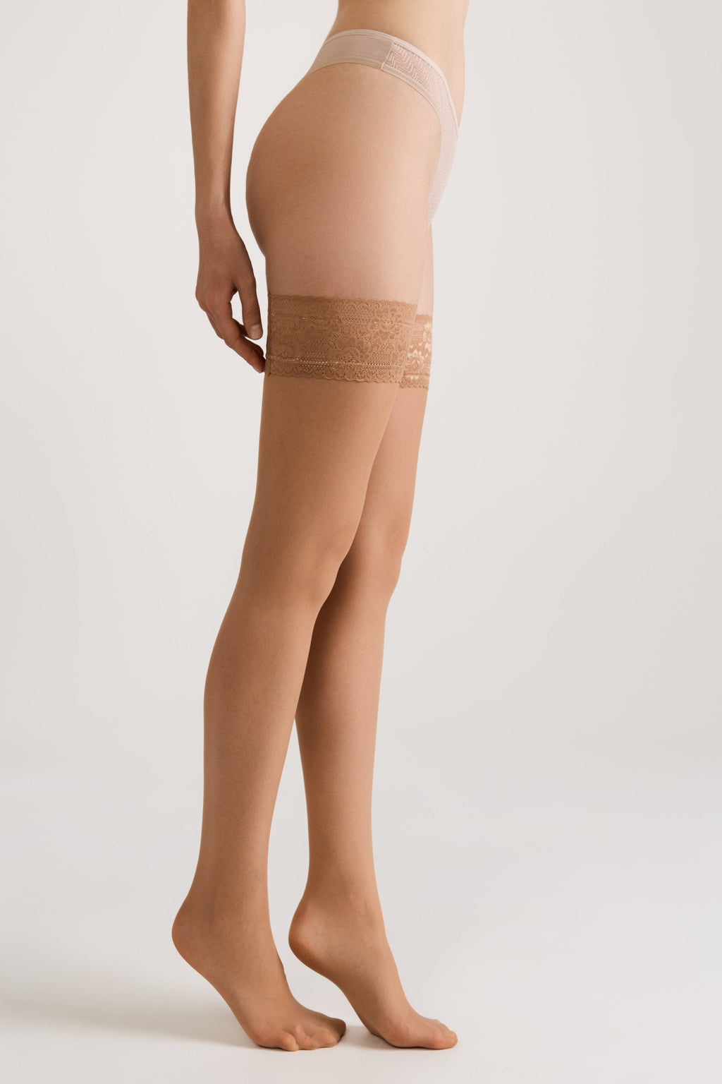 TheRanok.com Stockings Conte Class 20 Den - Silicone Lace Top — comparison shot