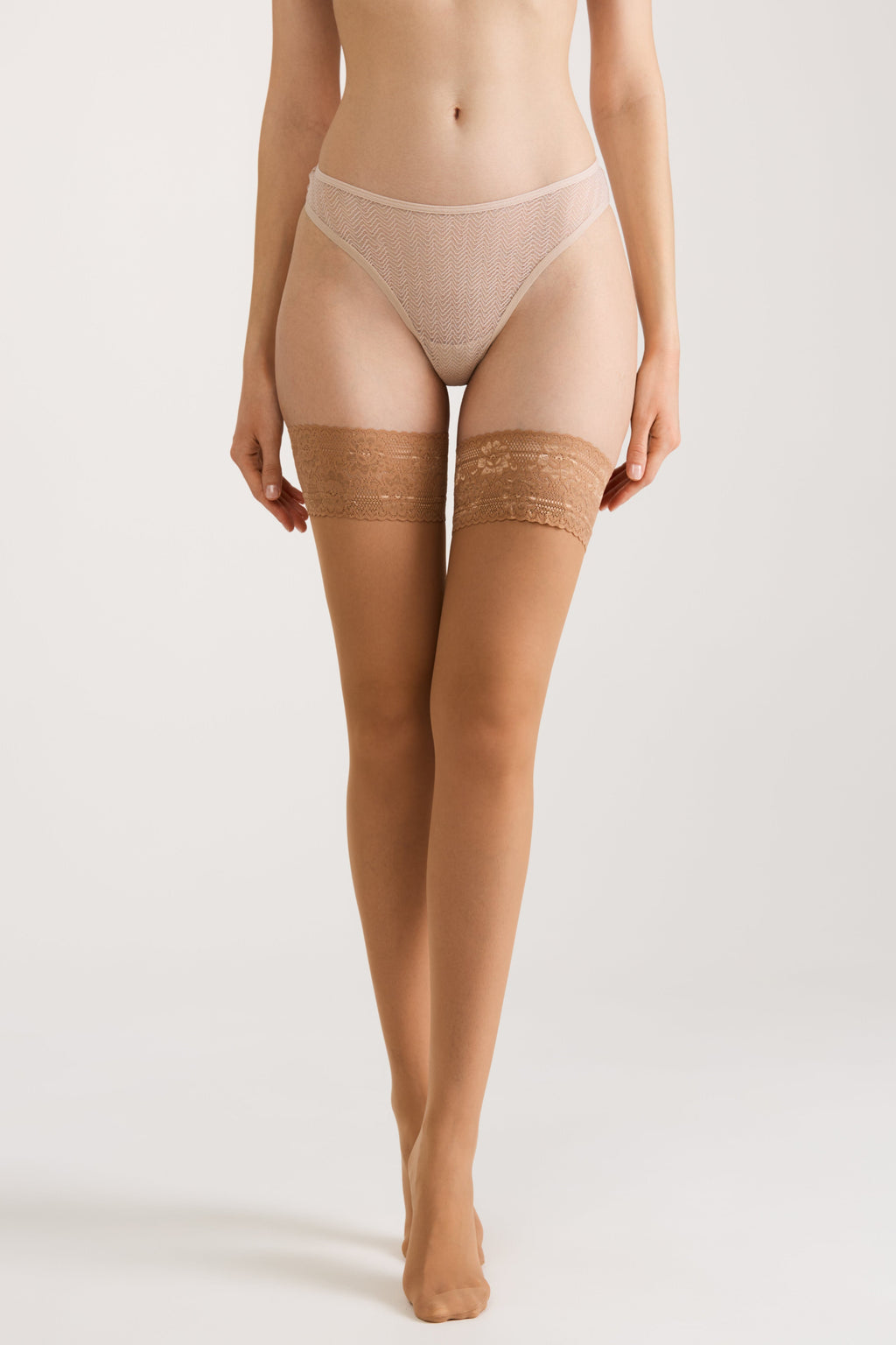 TheRanok.com Stockings Conte Class 40 Den - Silicone Lace Top — in-use photo
