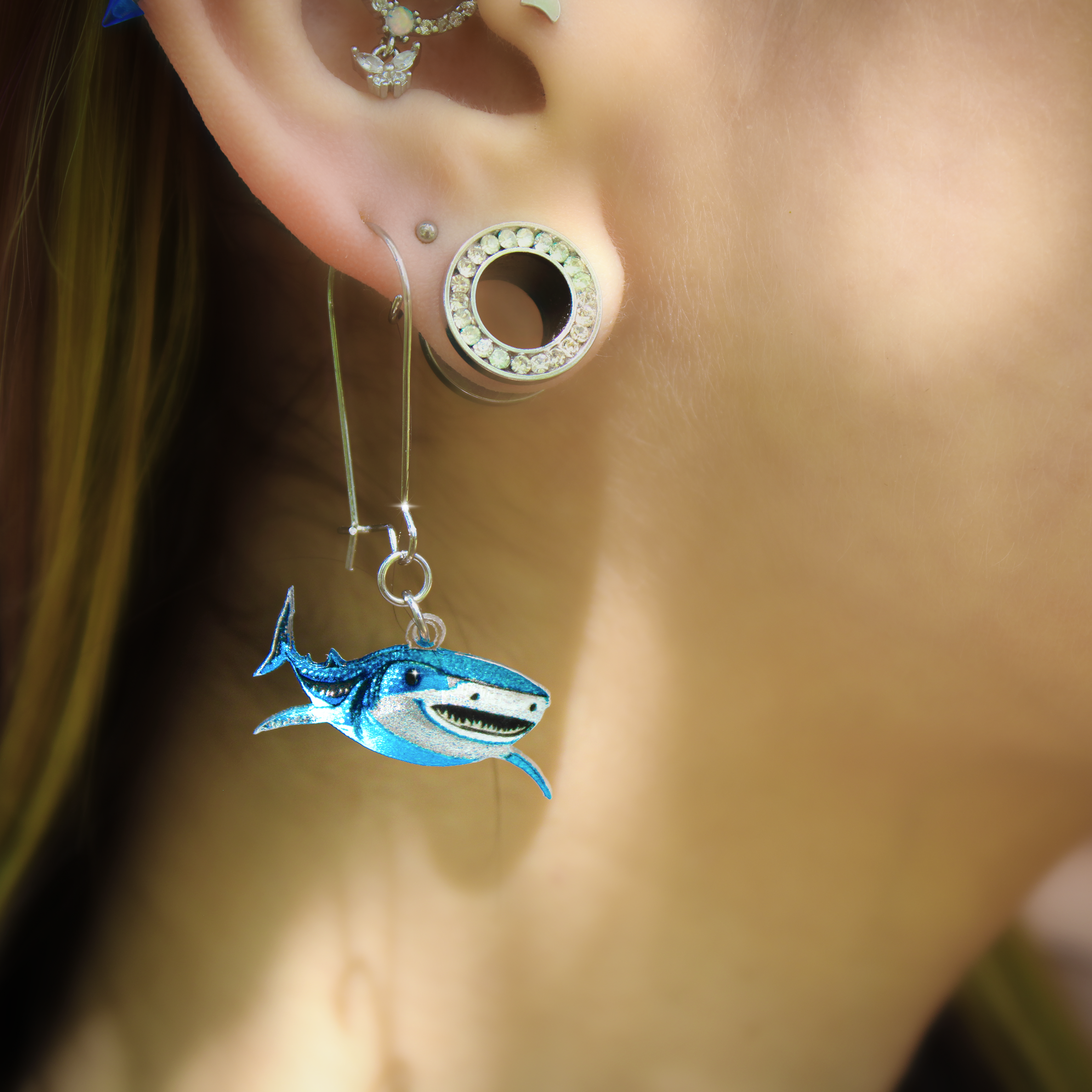 BodyCandy Acrylicious Attack Swimming Shark Dangle  Earrings by Onyx O — detail close-up