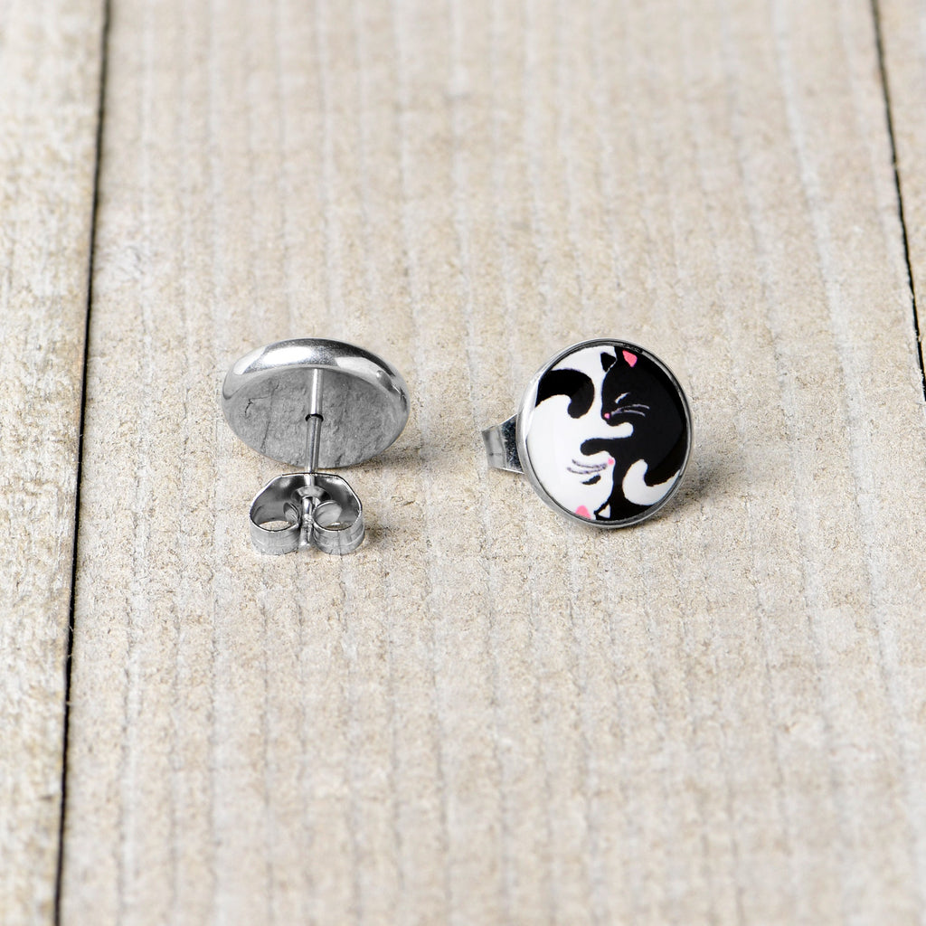 BodyCandy Cute Kitty Cat Yin Yang Stud Earrings by Onyx O — back view