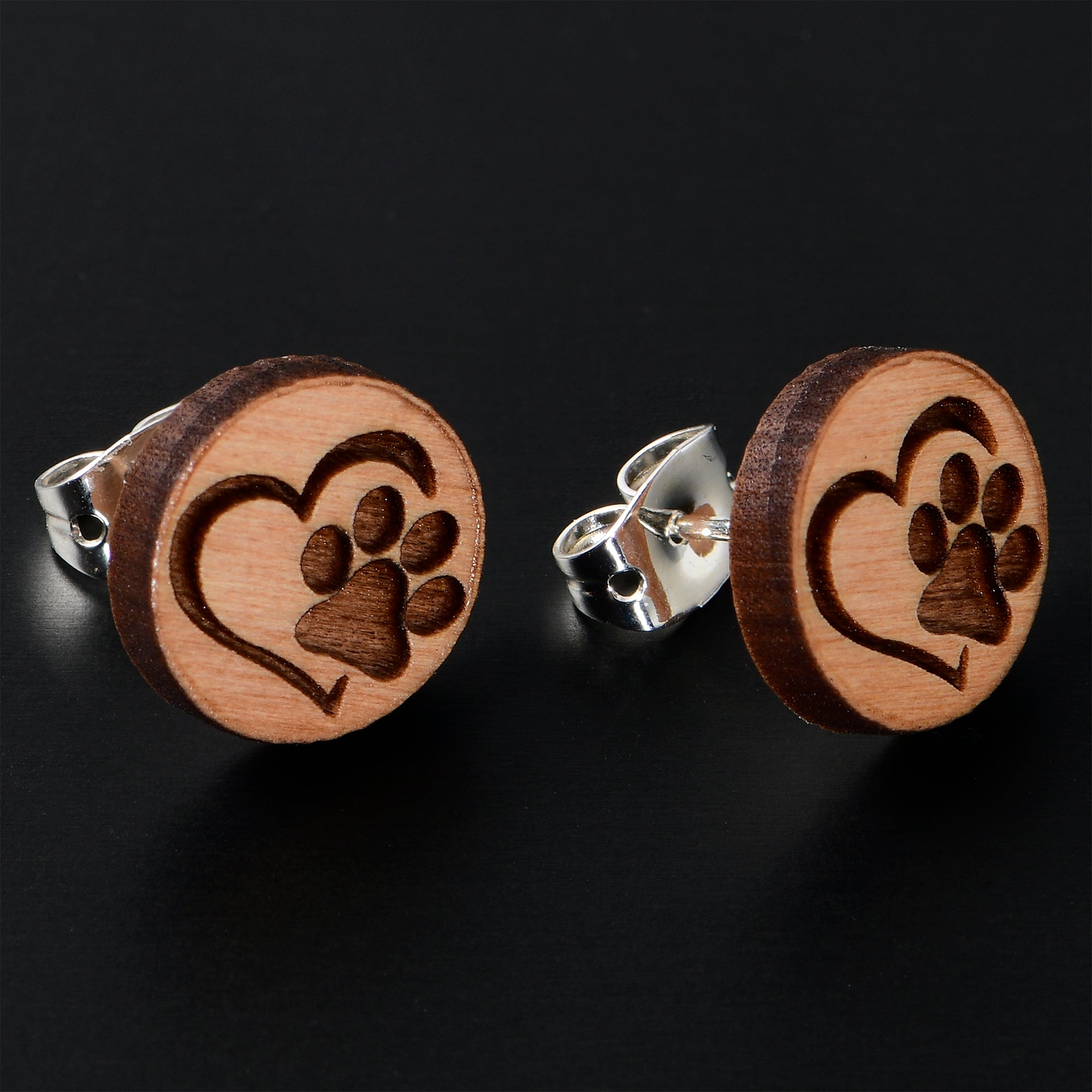 BodyCandy Natural Maple Wood Heart Paw Print Stud Earrings — detail close-up