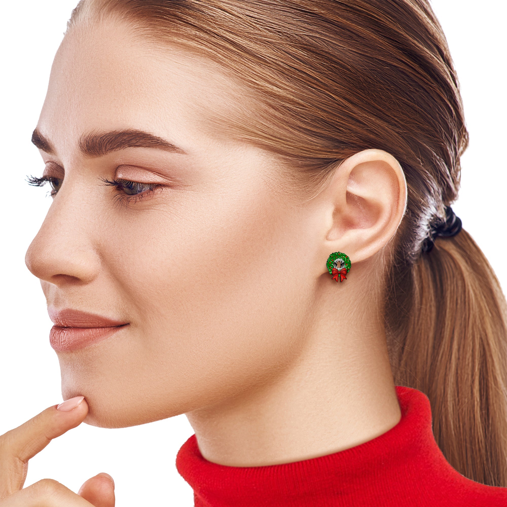 BodyCandy Handmade Wooden Vampire Wreath Holiday Christmas Stud Earrings by Onyx O — detail close-up
