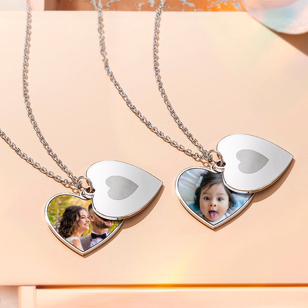 BodyCandy Custom Photo Sliding Locket Heart Pendant Necklace — color detail