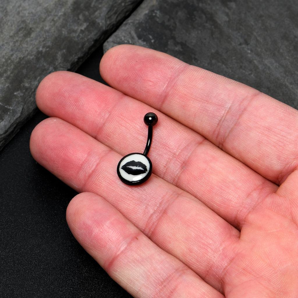 BodyCandy Black Glow in the Dark Lipstick Kiss Mark Belly Ring by Onyx O — detail close-up