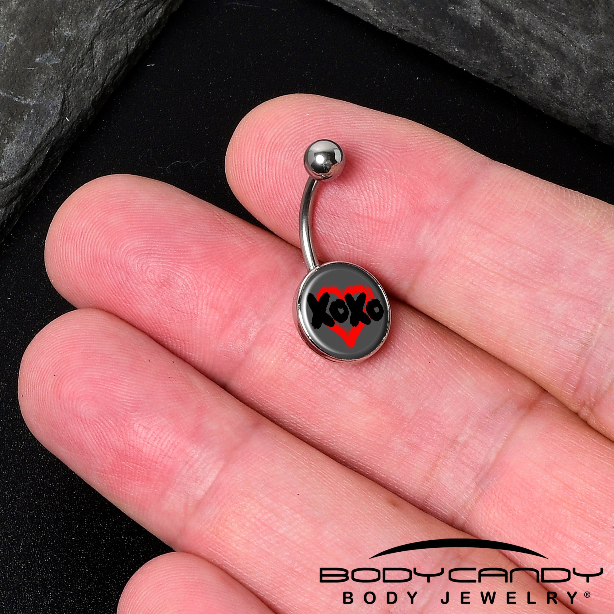 BodyCandy XOXO Heart Belly Ring by Onyx O — detail close-up