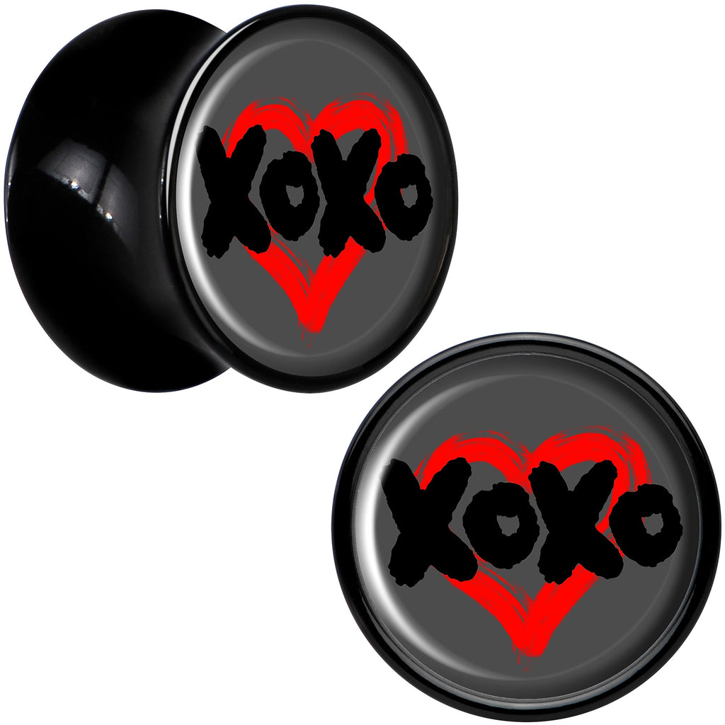 BodyCandy 0G XOXO Heart Black Acrylic Saddle Plug Set by Onyx O — detail close-up