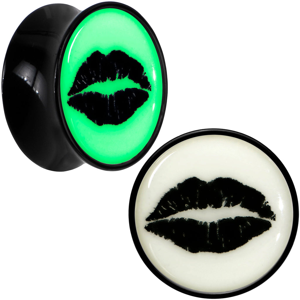 BodyCandy Black Acrylic Lipstick Kiss Glow in Dark Double Flare Plug Set by Onyx O — comparison shot