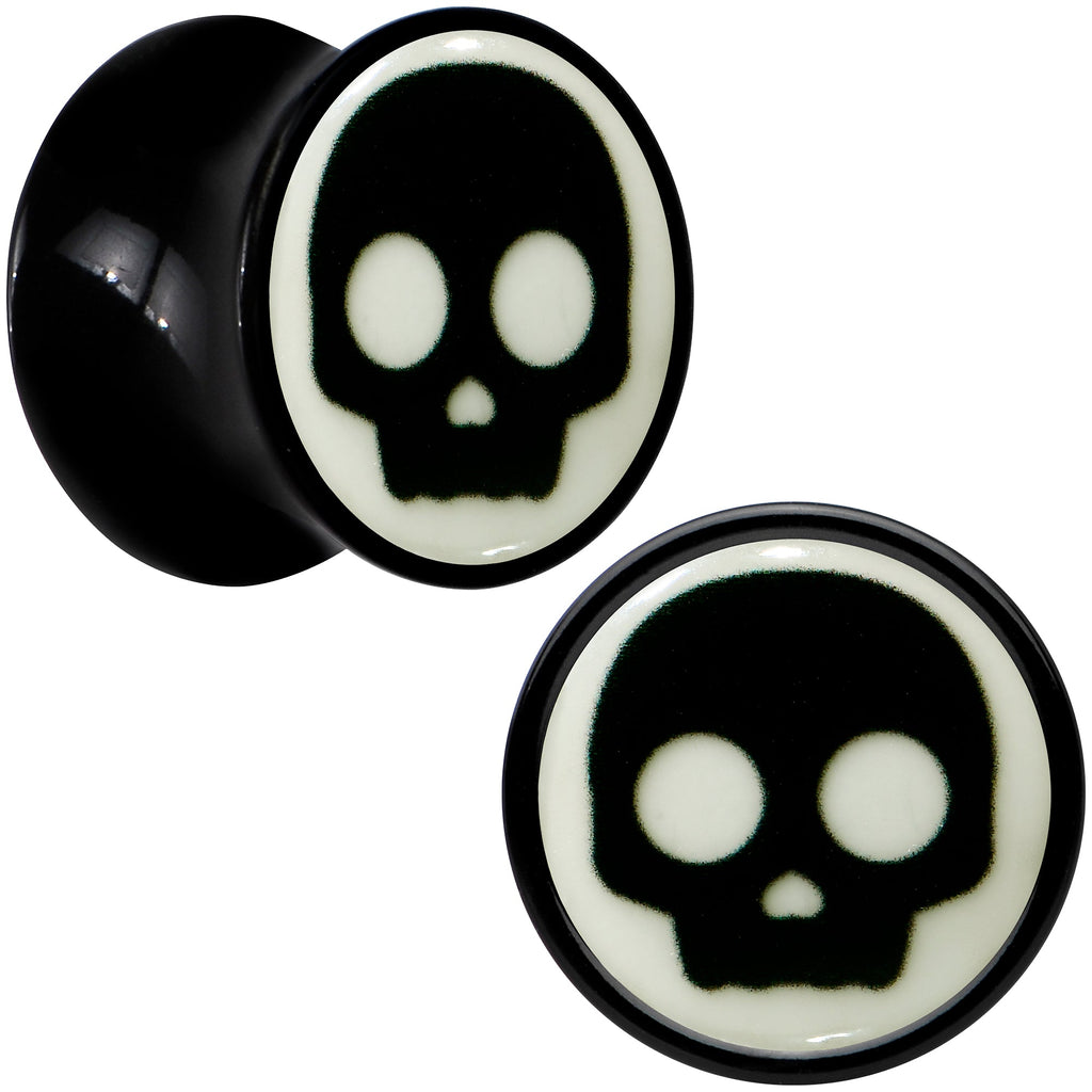 BodyCandy 0G Glow in the Dark Simple Skull Black Acrylic Saddle Plug Set by Onyx O — detail close-up