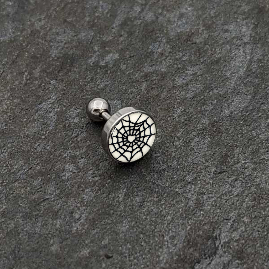 BodyCandy 16G 1/4 Glow in the Dark Heart Spider Web Cartilage Tragus Earring — color detail