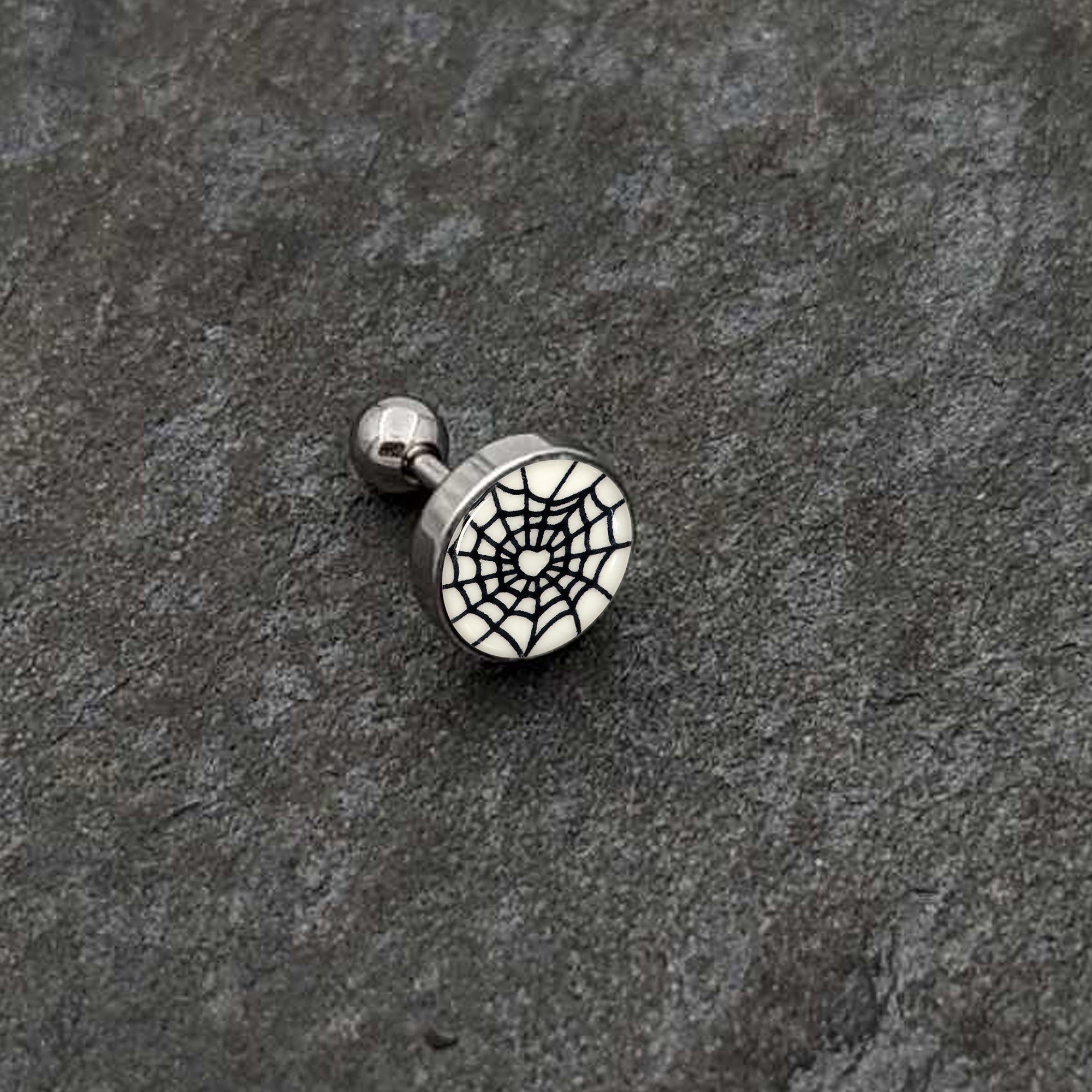 BodyCandy 16G 1/4 Glow in the Dark Heart Spider Web Cartilage Tragus Earring — color detail