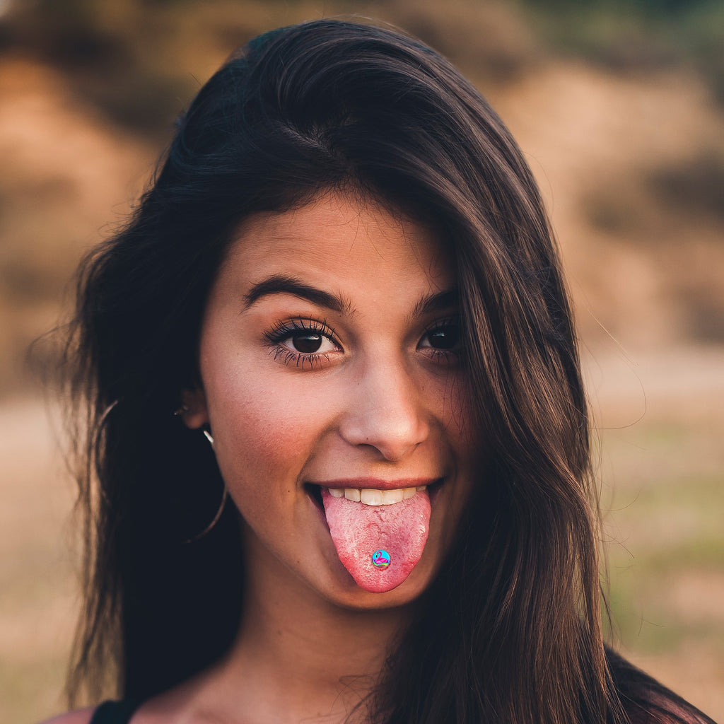 BodyCandy Rainbow Sea Floating Flamingo Barbell Tongue Ring by Onyx O — side view