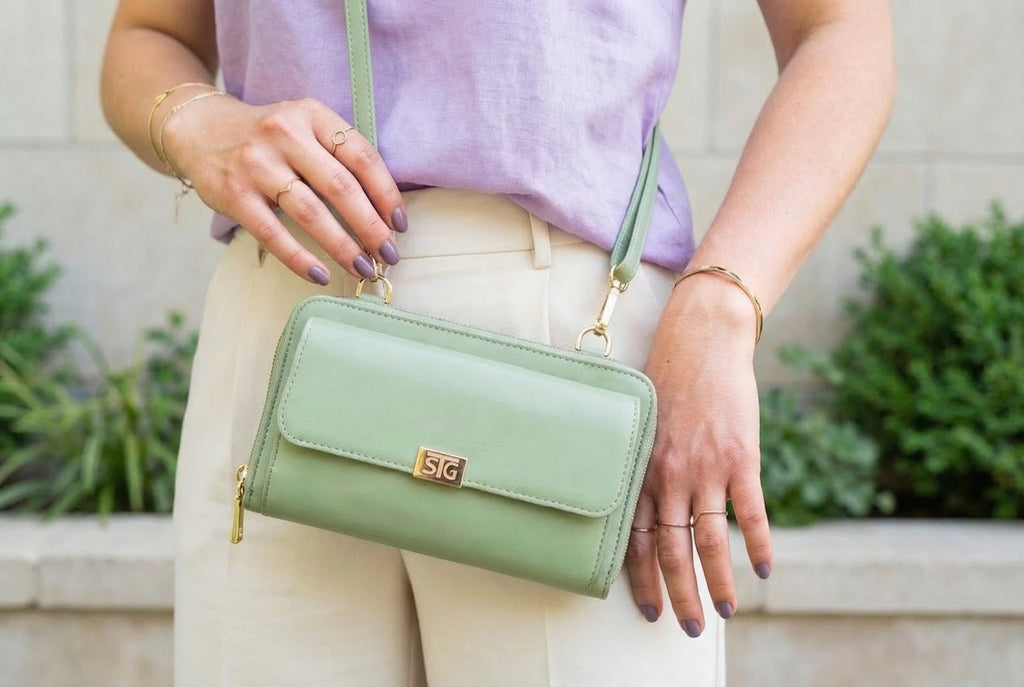SaveTheGirls Captiva RFID Touch Screen Purse — detail close-up