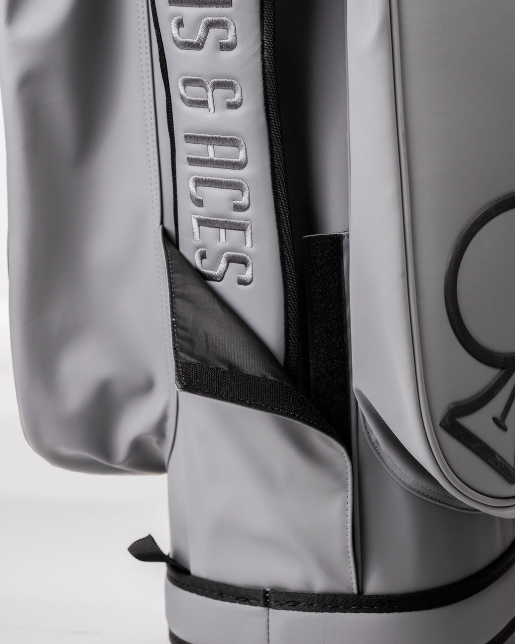 Pins and Aces Player Preferred™ Cart Bag - Flat Ash — comparison shot
