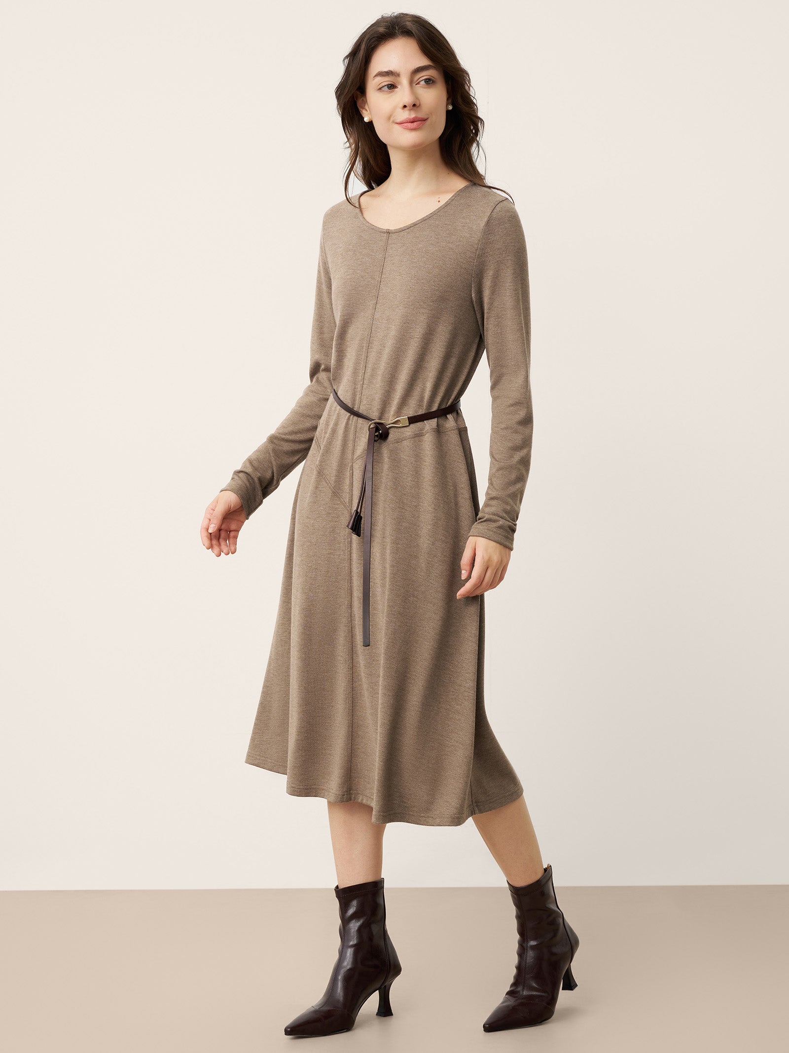 LINTICO Cashmere Crew Neck Sculpted Seam A-Line Midi Dress HARLOW — LINTICO branding close-up