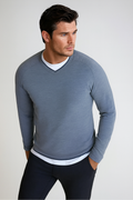 Buki Seamless V-Neck Pullover Shirt — main product shot
