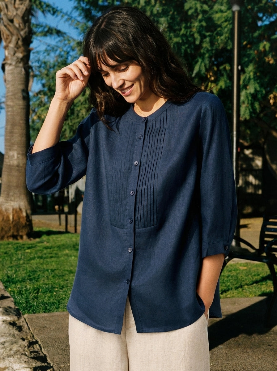 LINTICO 100% Linen Sculpted Accordion Pleat Crew Neck Shirt RANA — detail close-up