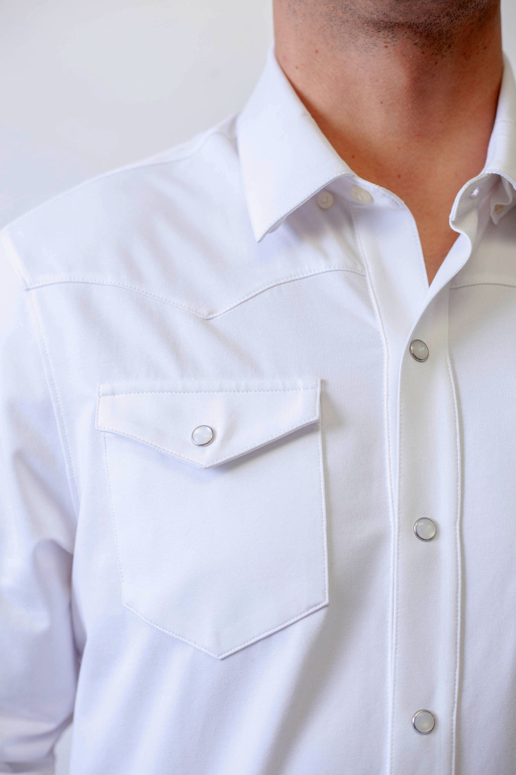 Buki Buki’s Cinqo Western Tech Shirt 2-Pack - Black/White — detail close-up