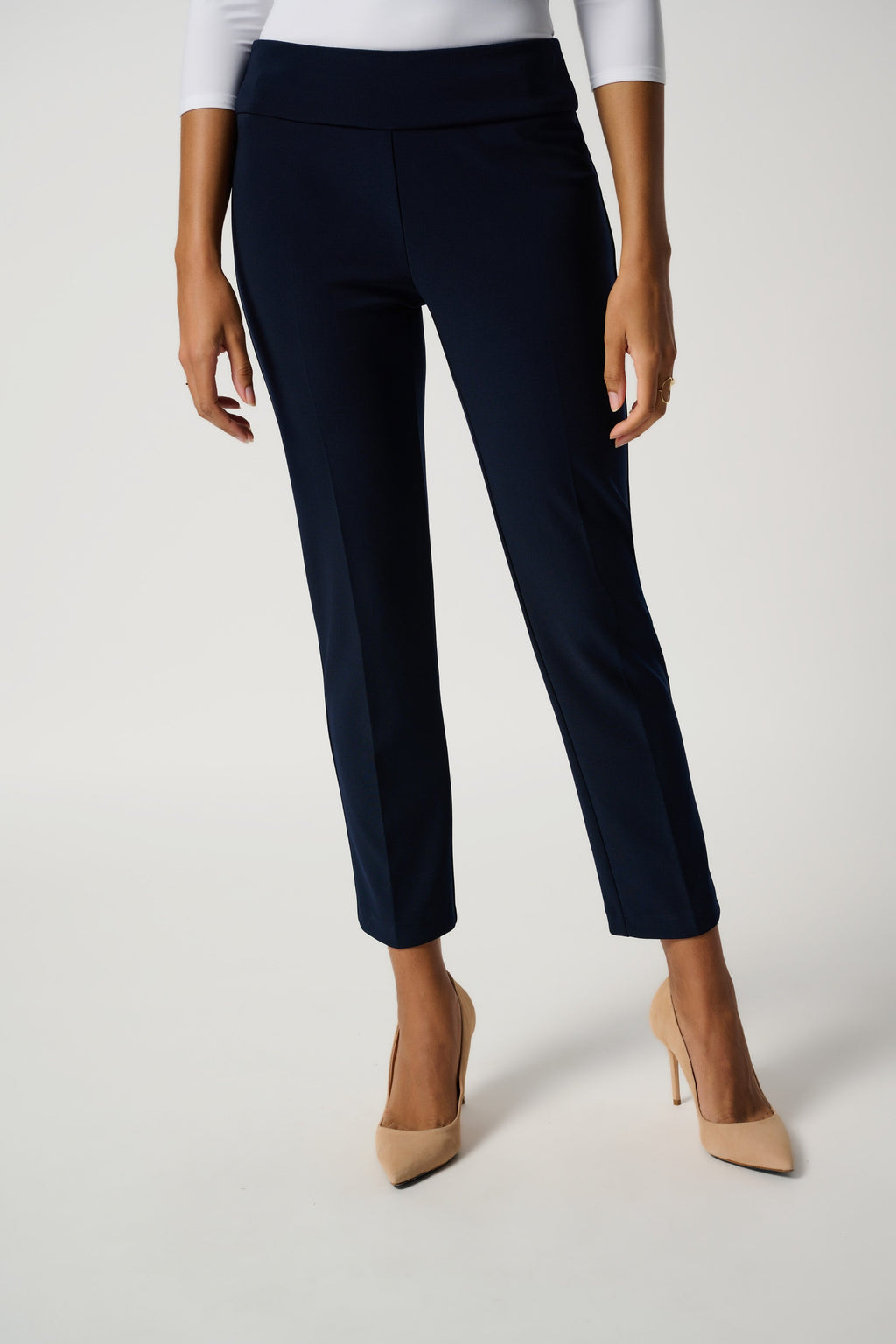KADOU BOUTIQUE Classic Cropped Pant - 181089F25-2166 — detail close-up