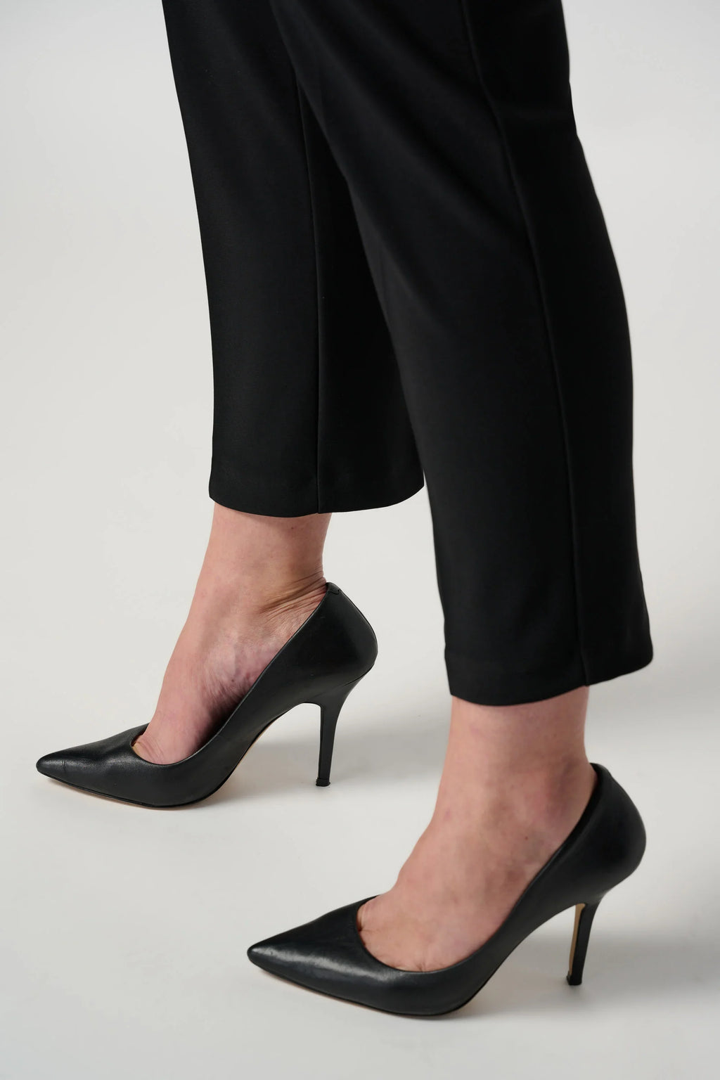 KADOU BOUTIQUE Classic Cropped Pants - 181089NOS — back view