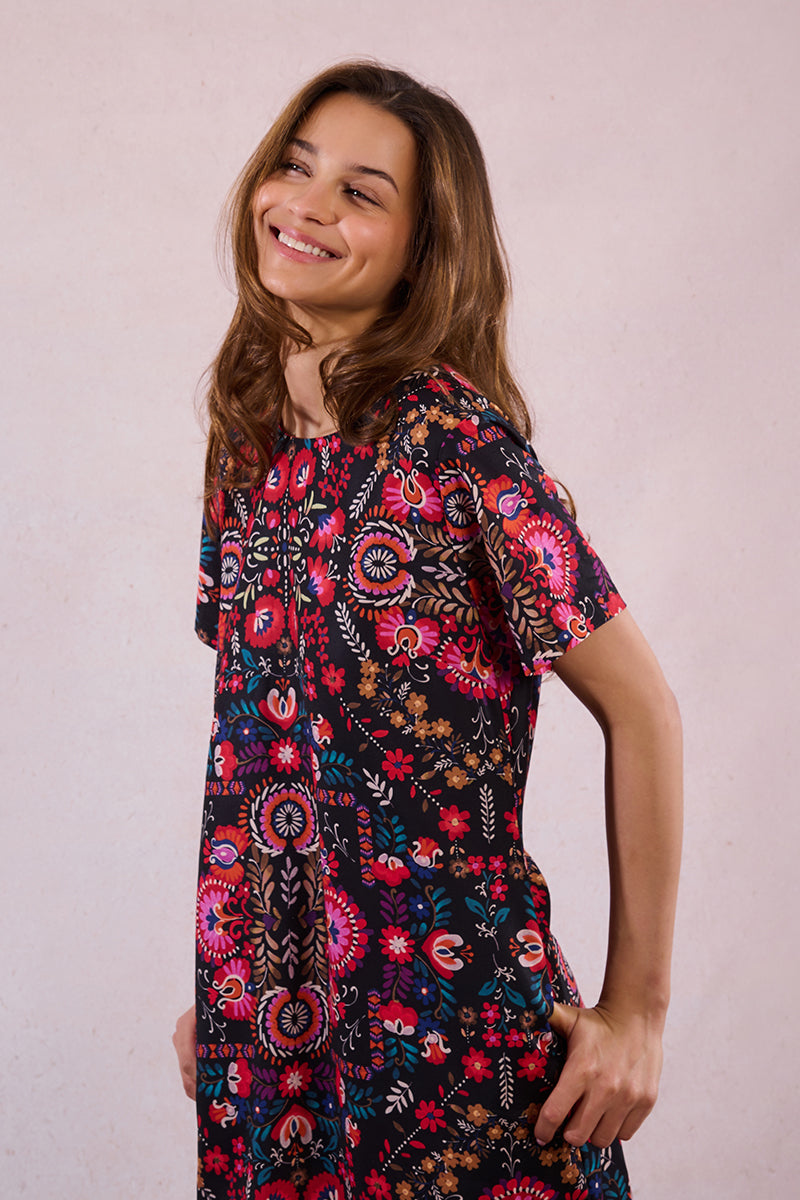 KADOU BOUTIQUE Claudia Floral Short Sleeve Dress by Molly Bracken — detail close-up
