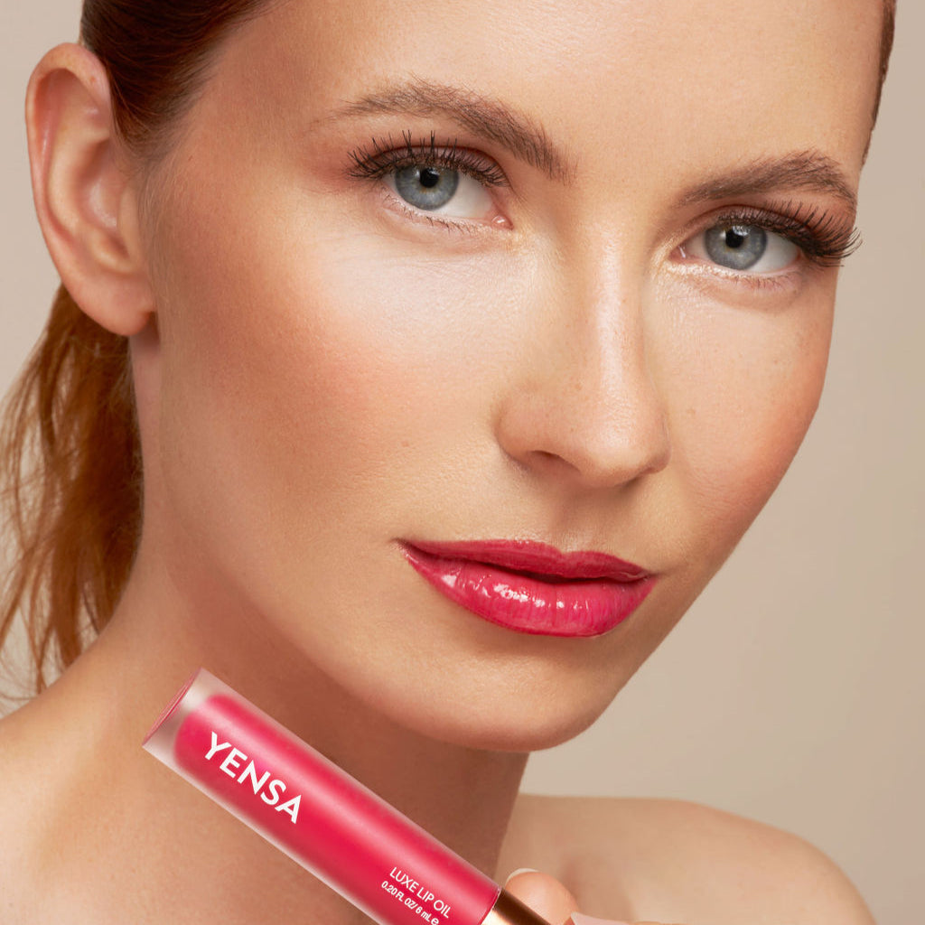 Luxe Lip Nourishing Oil with Hyaluronic + Vitamin E by YENSA — detail shot 6