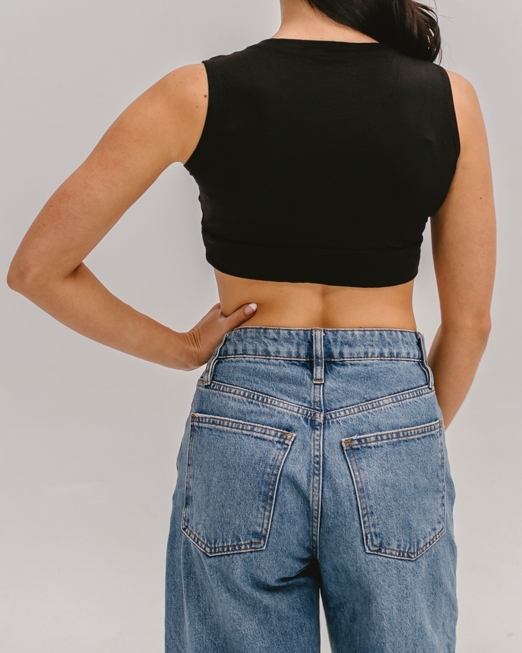 HALFTEE Layering Fashions Crew Neck Tank Halftee — detail close-up
