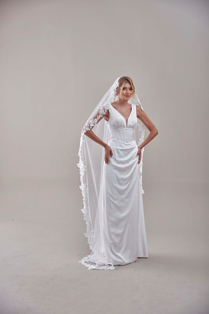 Mantilla Veil with Lace Edge, Floral Veil -D206 – Bridal Port, view 6