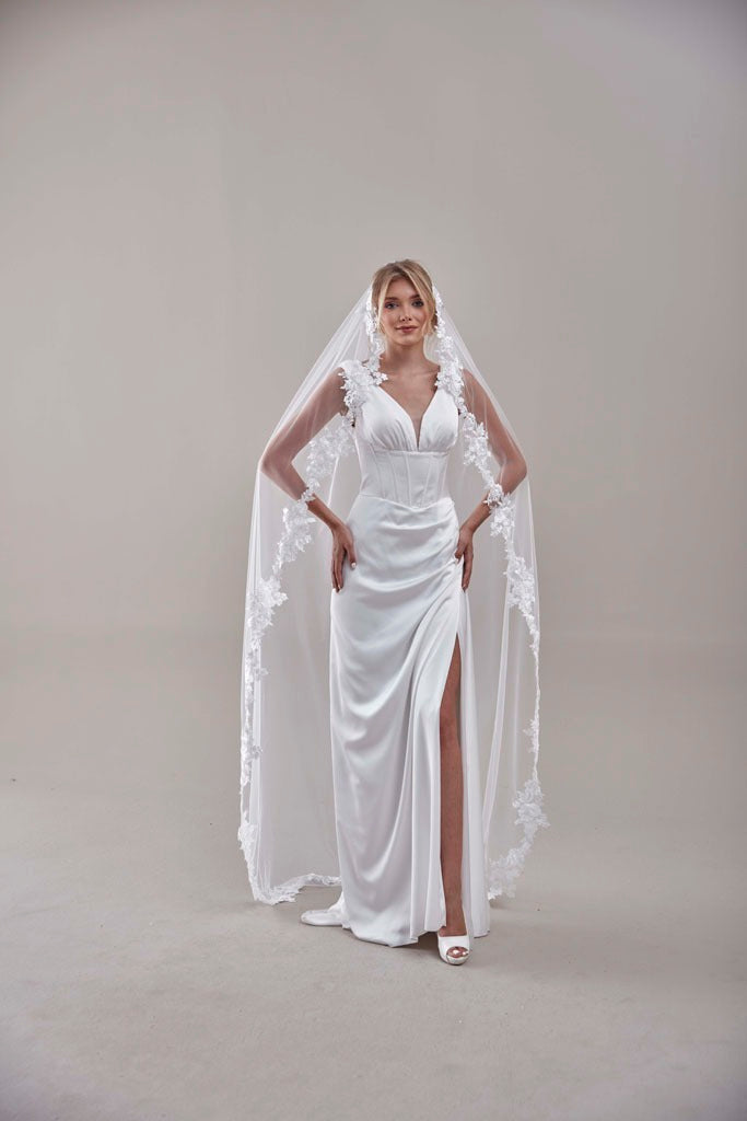 Mantilla Veil with Lace Edge, Floral Veil -D206 – Bridal Port, view 7