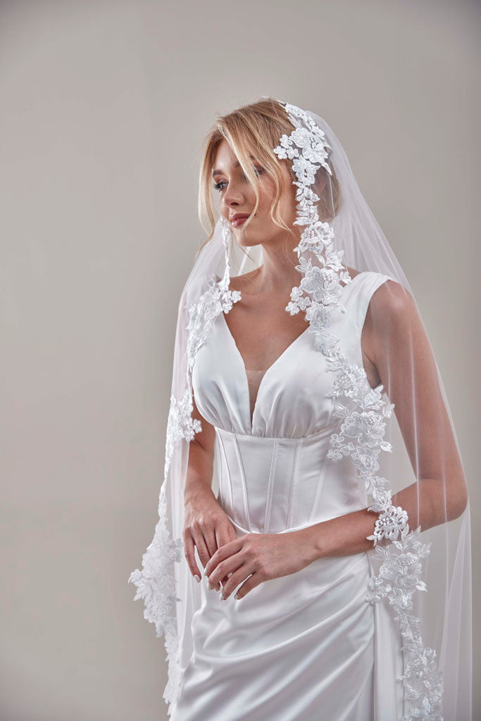 Mantilla Veil with Lace Edge, Floral Veil -D206 – Bridal Port, view 9