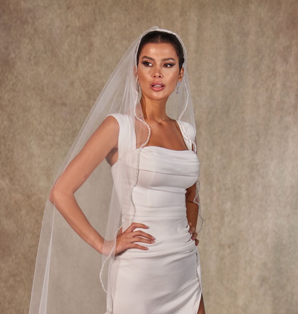 Wavy Beaded Edge Minimalist Wedding Veil- D246 – Bridal Port, view 3