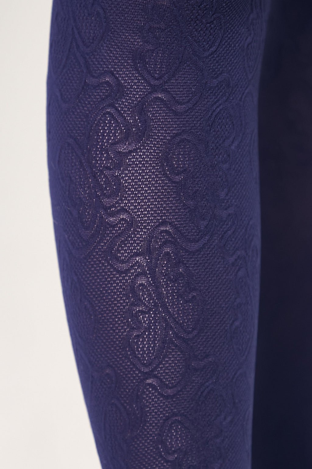 TheRanok.com Conte Tights for girls - Daisy 50 Den — in-use photo