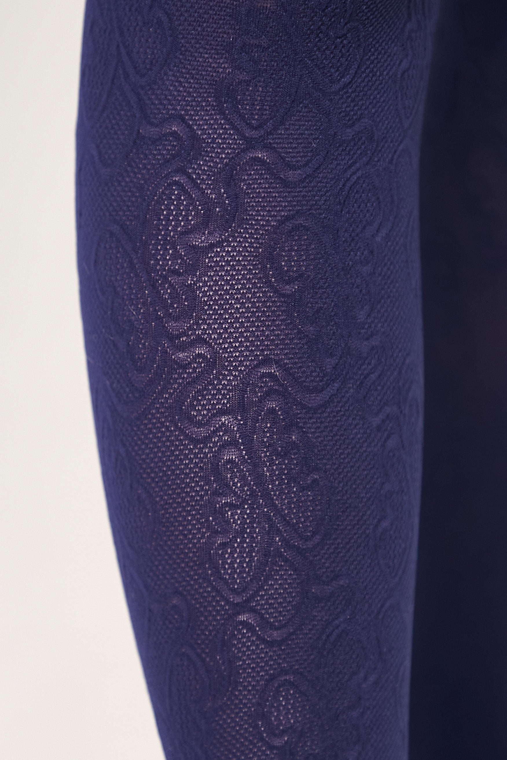 TheRanok.com Conte Tights for girls - Daisy 50 Den — in-use photo
